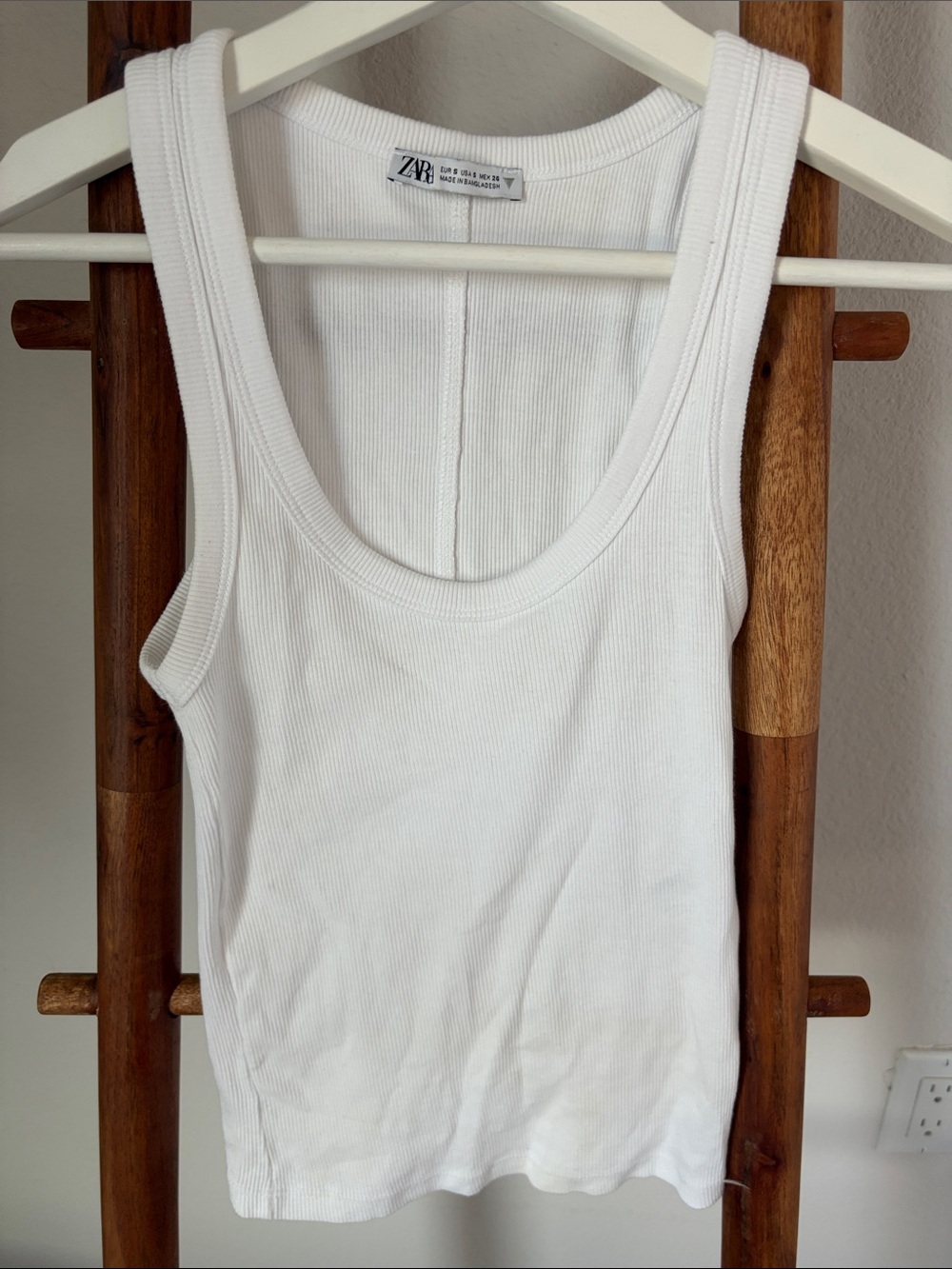 ZARA White Ribbed Scoop Neck Tank